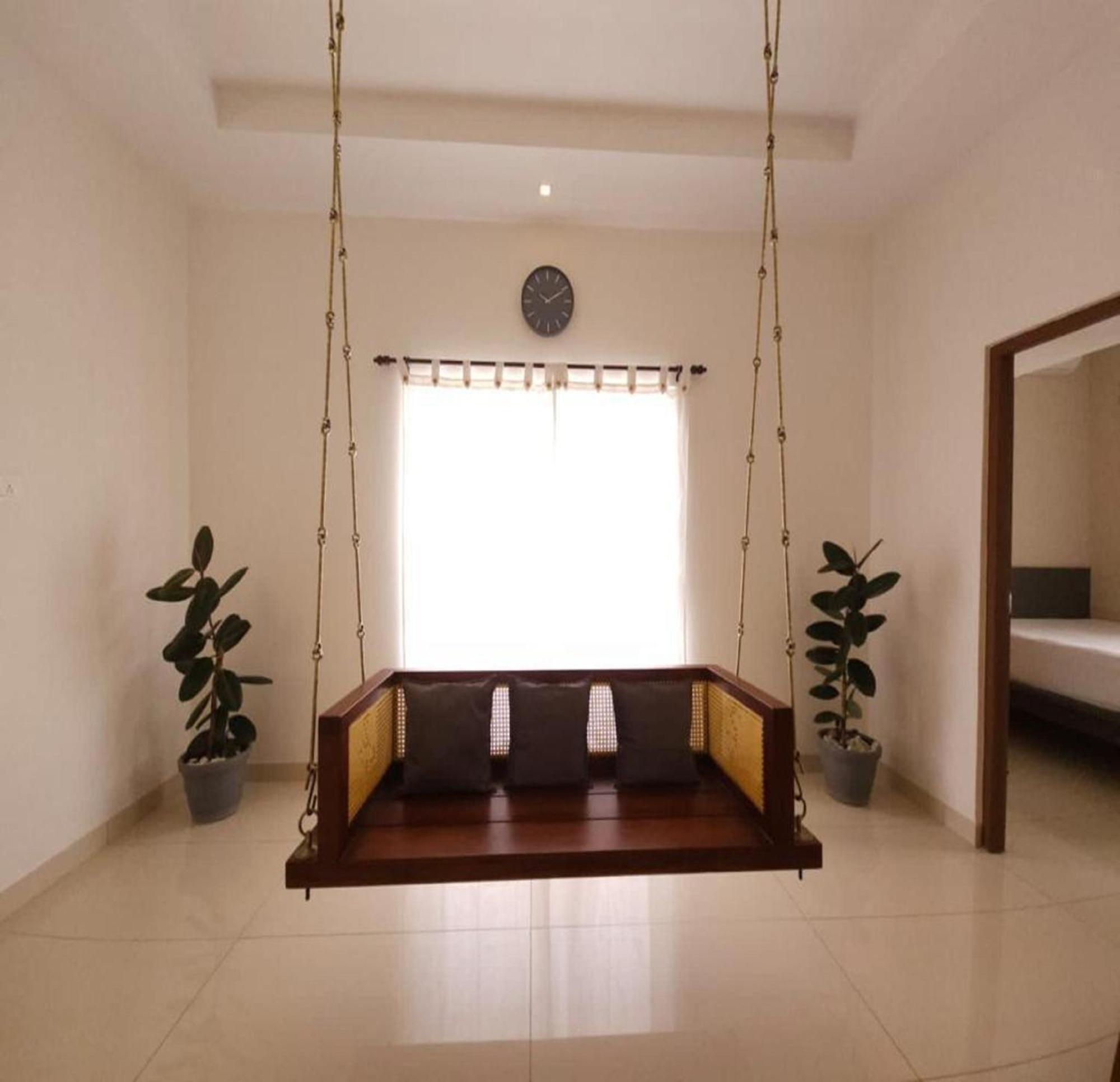 Thulasi Avenue Inn Pollāchi 외부 사진